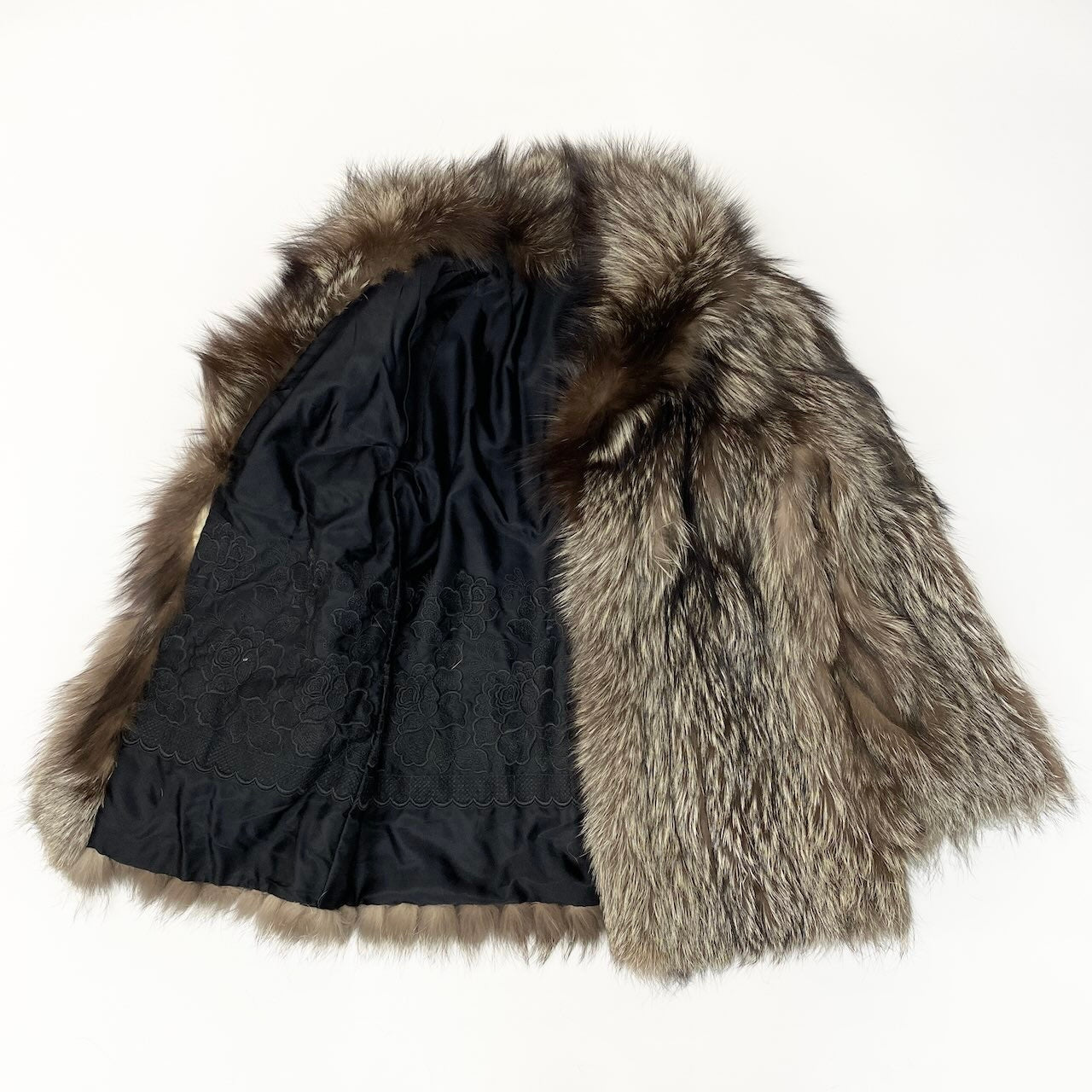 70c24 SAGA FOX サガフォックス 金サガ シルバーフォックス ファーコート サイズ11 茶系 最高級本毛皮 Silver Fox Fur Coatt18r