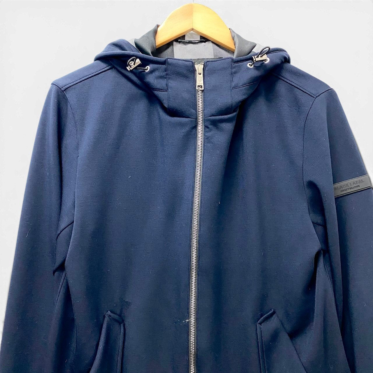 40f15 BLACK LABEL CRESTBRIDGE ブラックレーベルクレストブリッジ ジップアップ ナイロンパーカー  伸縮ストレッチ サイズＭ ネイビー メンズ 紳士服u02t