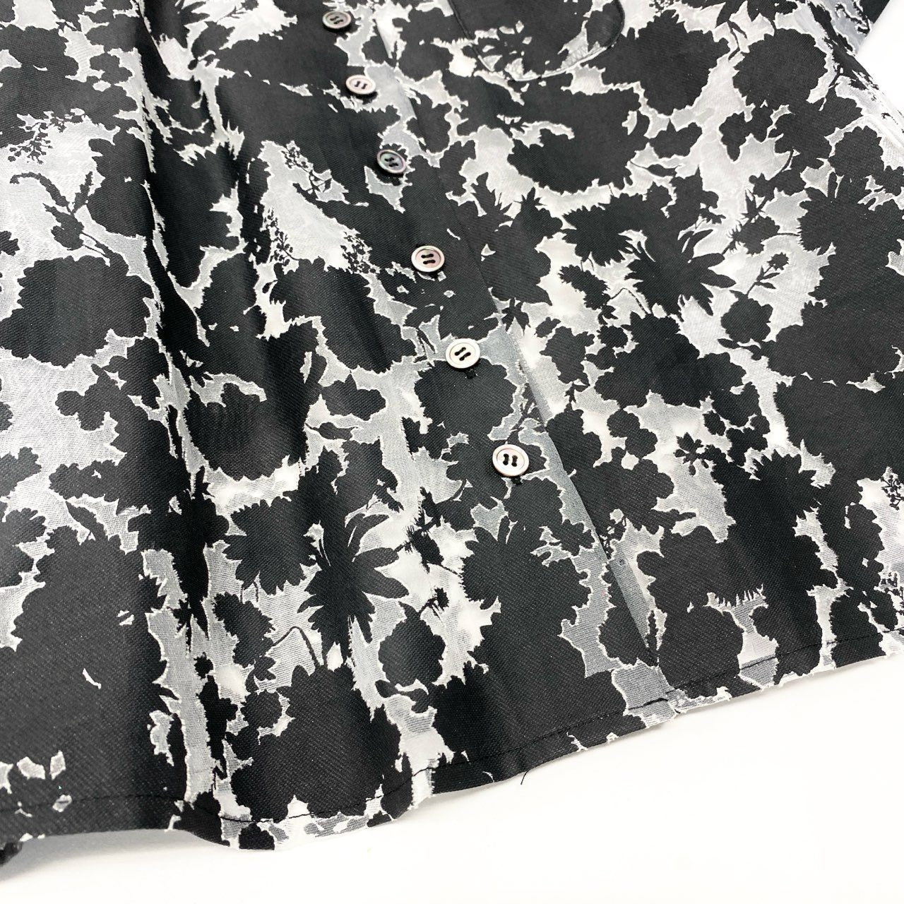 54c20 《美品》 mikio sakabe PINK HOUSE ミキオサカベ ピンクハウス シアーシャツ 半袖シャツ ブラウス 総柄 ブラック グレー レディースu02t