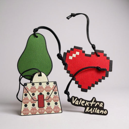 a6 Valextra ヴァレクストラ バッグチャーム キーホルダー 4点セット まとめ レザー レディース 女性用k02i