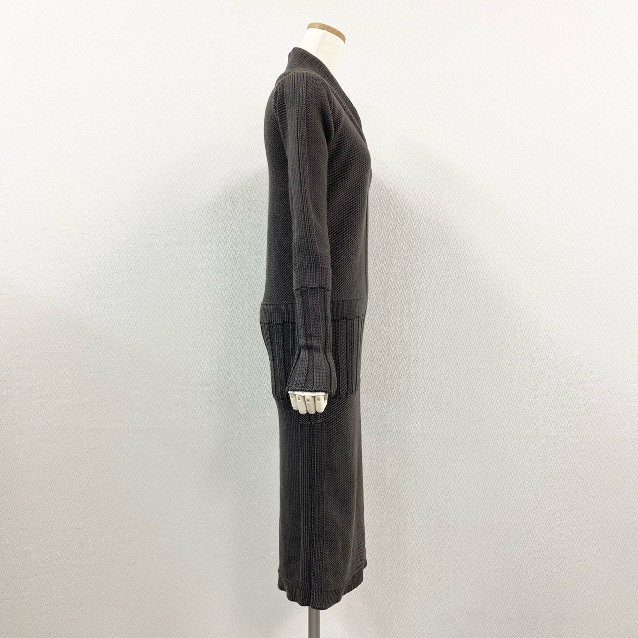 10a13 FENDI フェンディ ロングニットワンピース タイトワンピース 長袖 Vネック イタリア製 レディース 女性用 40 グレー系u02t