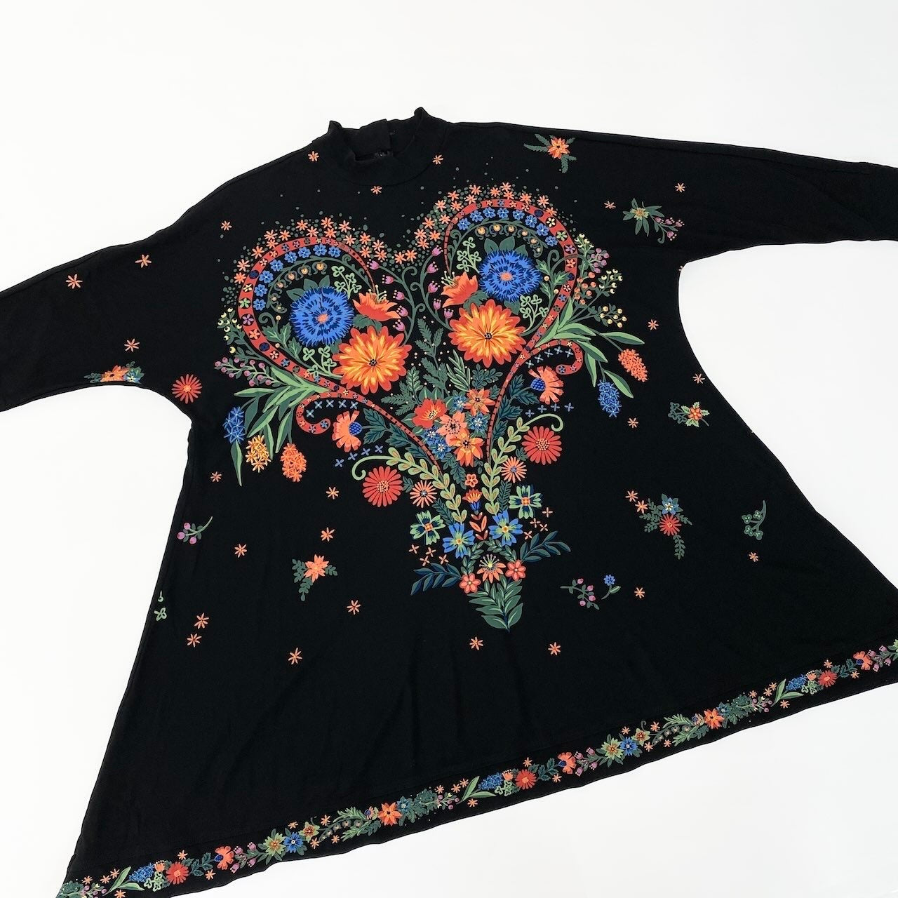 80c10 TOKUKO 1er VOL トクコプルミエヴォル チュニックワンピース ハイネック 花柄プリント ハート ストレッチ ロングスリーブ レディース 女性服 サイズ9 ブラックu02t