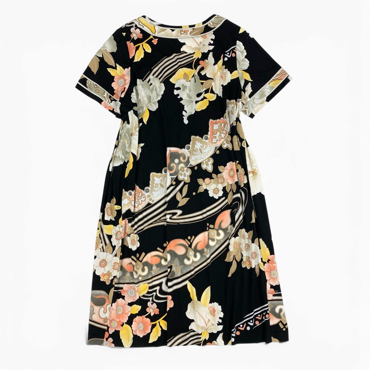 31b12 LEONARD レオナール 半袖Vネックワンピース カンカン素材 美しい花柄プリント 0170509 LLサイズ ブラック レディース 女性用u02t