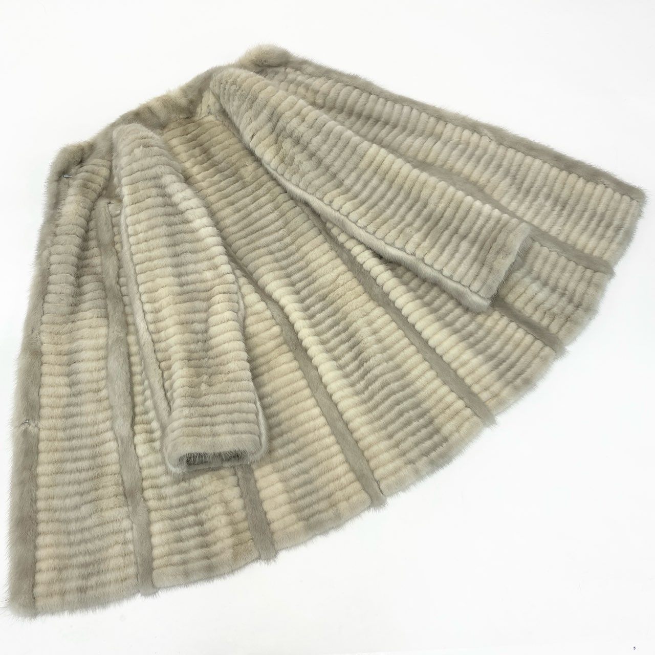 36k28 Moonbat ムーンバット サファイアミンク ミンクコート セミロングコート  最高級毛皮 MINK FUR 11 シルバーグレーu02t