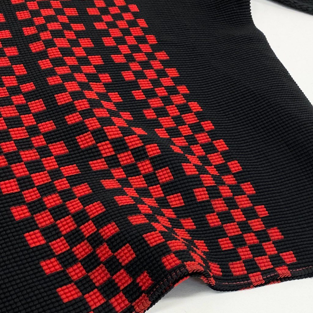 Al27【美品】ISSEY MIYAKE PLEATS イッセイミヤケ プリーツ 半袖カットソー ハイネックカットソー ブロックチェック  PP68FK715 3サイズ ブラック レッド ポリエステル100％ レディースk02i