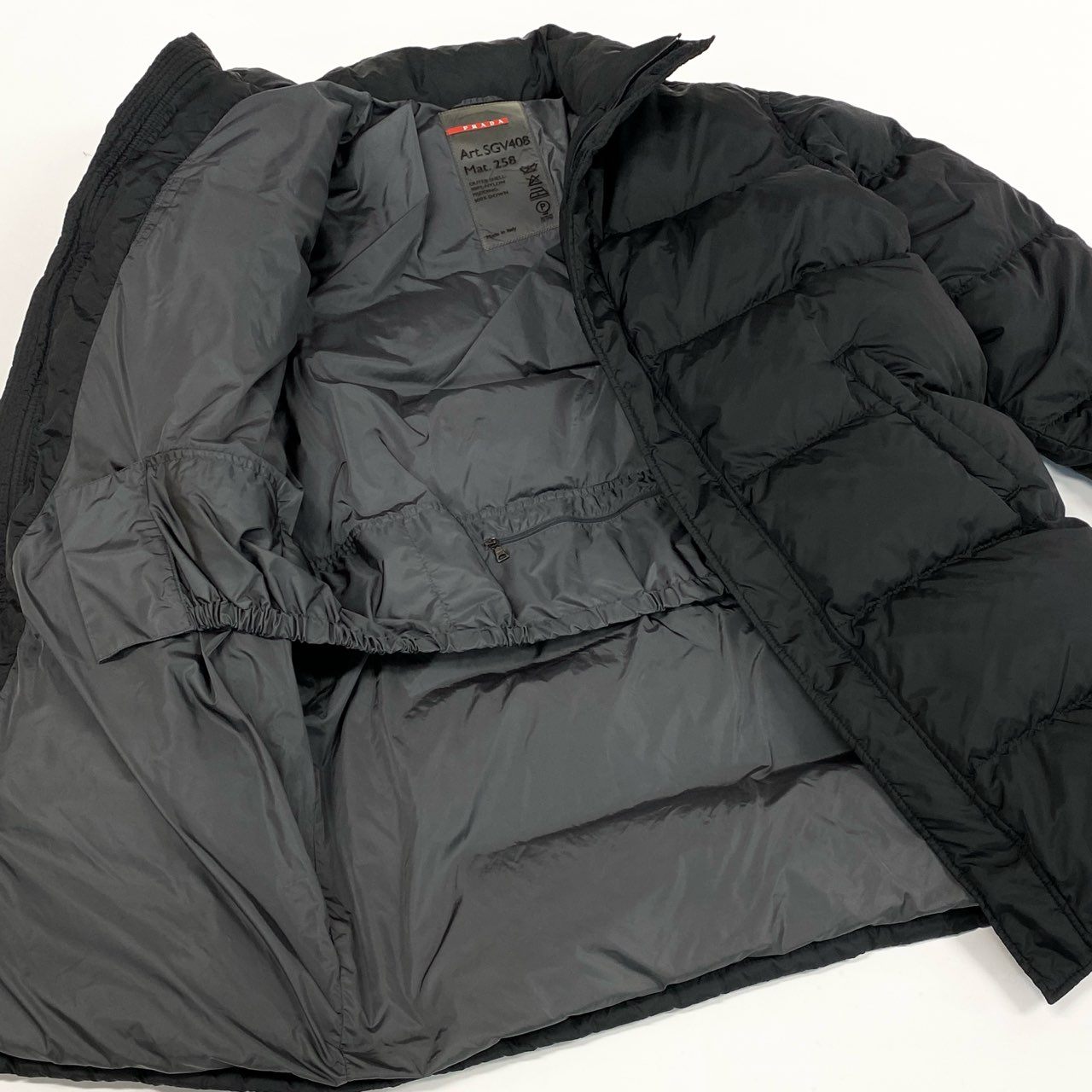30l14 PRADA SPORTS プラダ スポーツ ダウンジャケット SGV408 サイズ48 ブラック DOWN JACKET イタリア製t18r