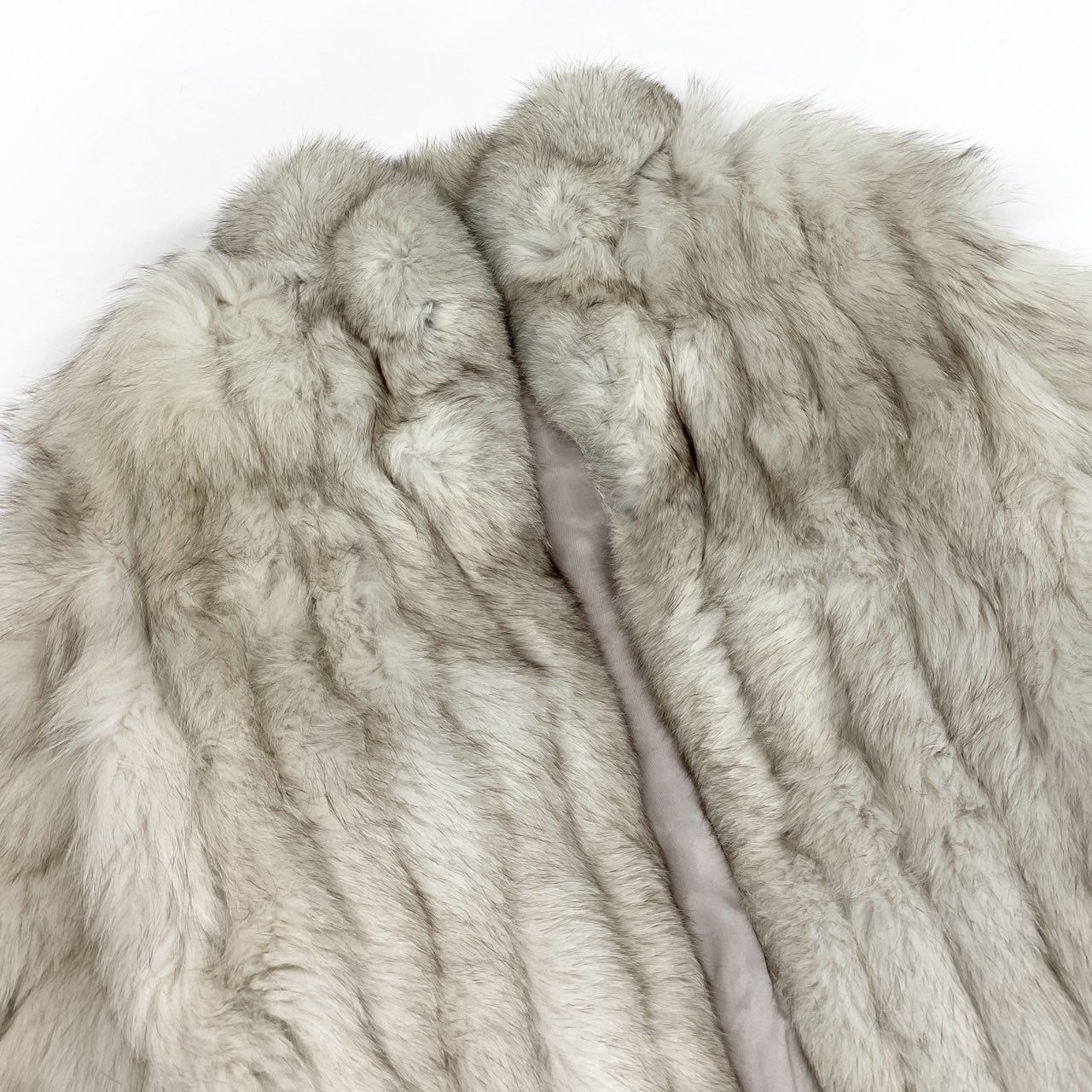 68L8 MACK GARRY SAGA FOX サガフォックス 銀サガ ブルーフォックス コート サイズF ホワイト 最高級本毛皮t18r
