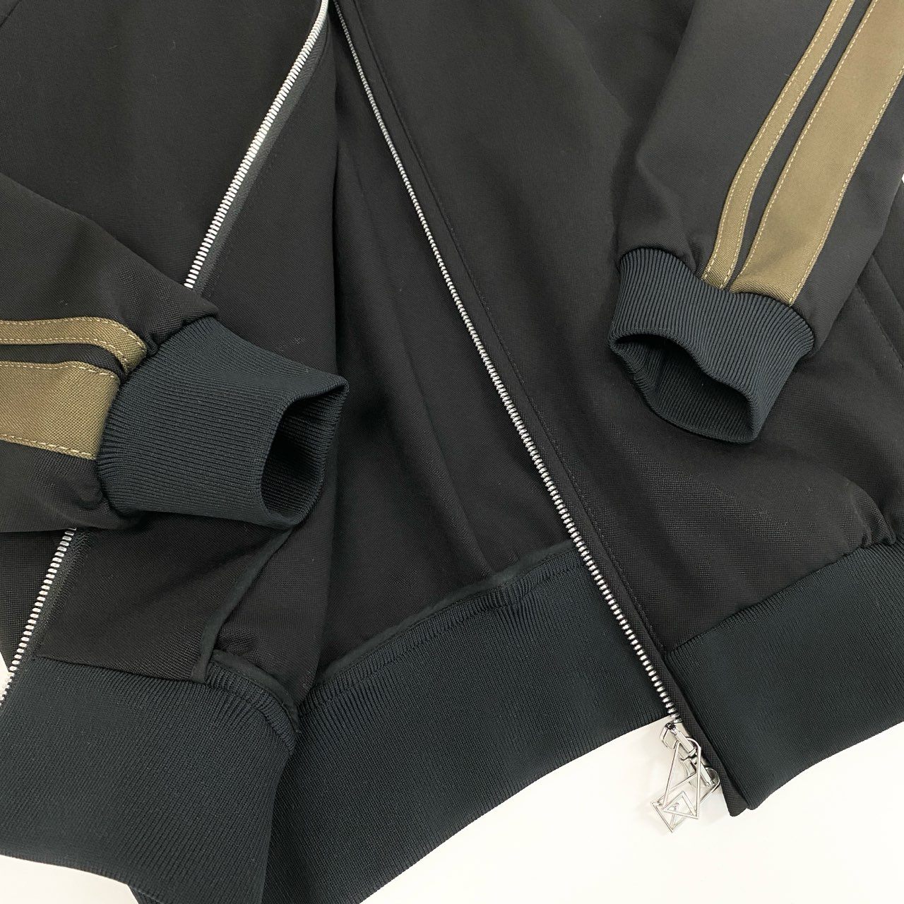 Aa19 【新品タグ付き】BOTTEGA VENETA ボッテガ ヴェネタ ジャージジャケット ブルゾン サイズS ブラック メンズk02i