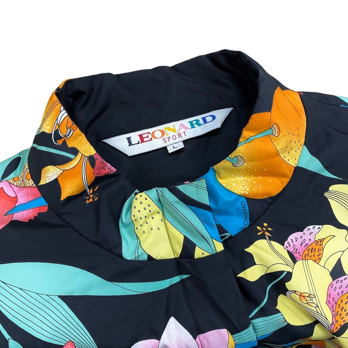 37i26 LEONARD レオナール ハイネックジャケット ブルゾン 花 太陽 果物柄 日本製 Lサイズ マルチカラー ポリエステル100％ レディース 女性用u02t