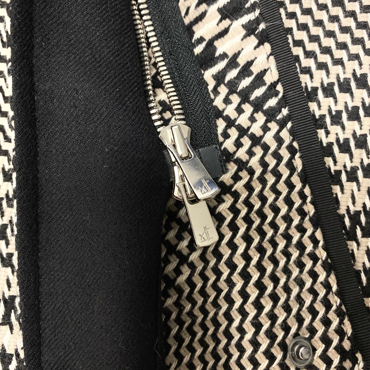 51c14 Aquascutum アクアスキュータム 近年モデル パターン切替 コート サイズM 日本製 フード取外し可t18r