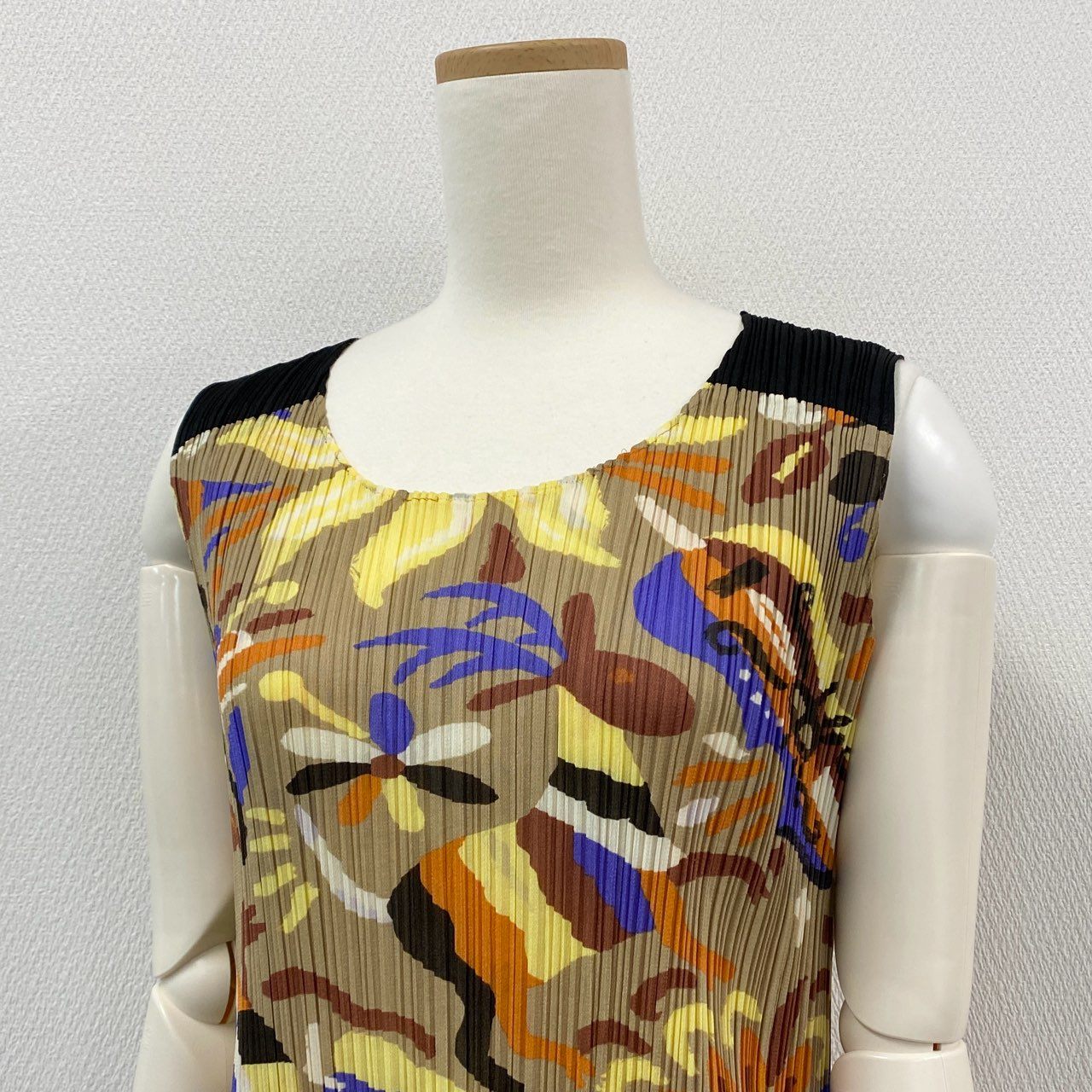 41i26 PLEATS PLEASE プリーツプリーズ イッセイミヤケ ノースリーブワンピース ロングワンピース 太陽 孔雀 山羊 PP63-JH585 サイズ3 マルチカラー ポリエステル レディースu02t