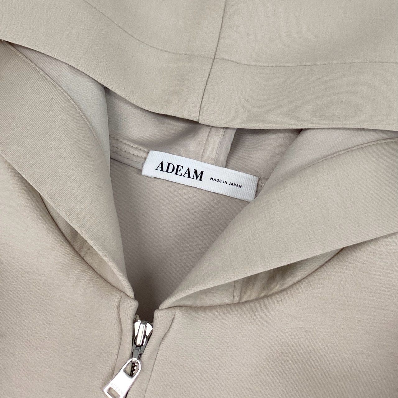60b22 ADEAM アディアム  24年 カヌレジャケット ダブルジップ パーカー 裾チュール Aライン 伸縮ストレッチ レディース女性服 45065 サイズ2 ベージュu02t