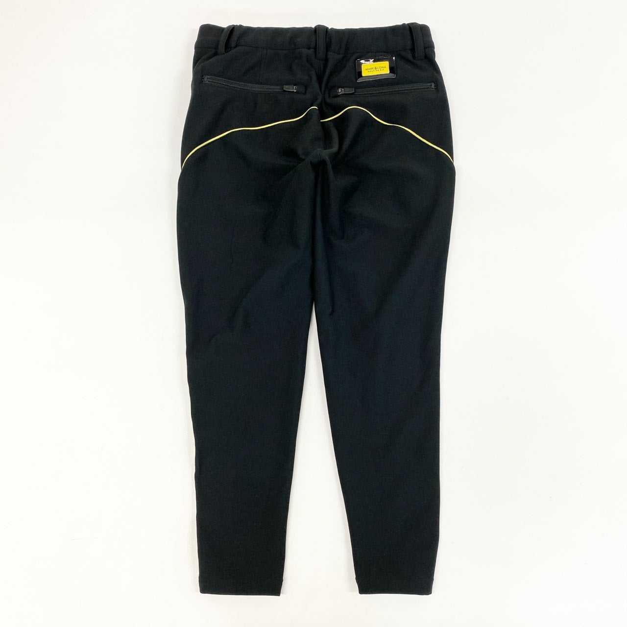31i8 MARK&LONA マークアンドロナ Flexer Energy Tech Pants スカルプリント ジャージパンツ ボトムス ゴルフウェア ロゴプリント MLM-1C-AT12 44 ブラック イエロー メンズo07t