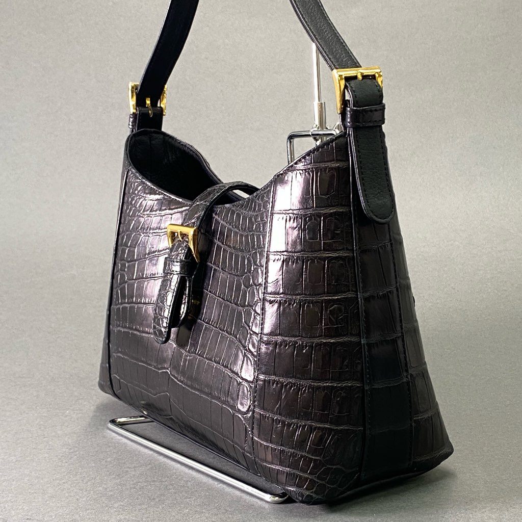 De17 【美品】 本革 クロコダイルレザー センター取り ワンショルダーバッグ ブラック マットクロコ レディース 女性用 鞄 ゴールド金具
