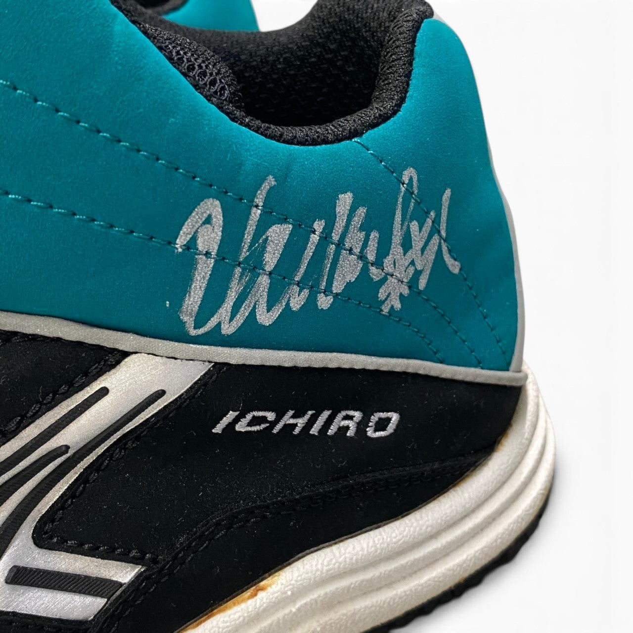 1h19 Asics アシックス 2003年 実使用 スパイク イチロー 直筆サイン入り ICHIRO ブラック グリーン メンズ 男性用k02i