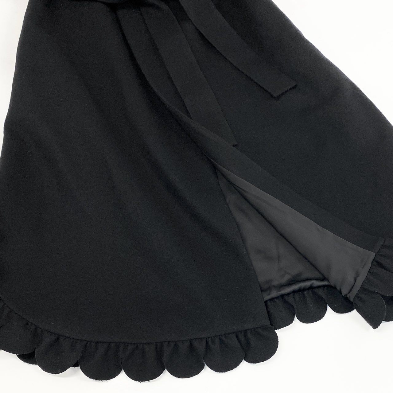 60f21 《新品タグ付き》 leur logette ルールロジェット ロングコート ベルテッドコート ガウンコート フリル サイズ0 ブラック ウール100％ レディース