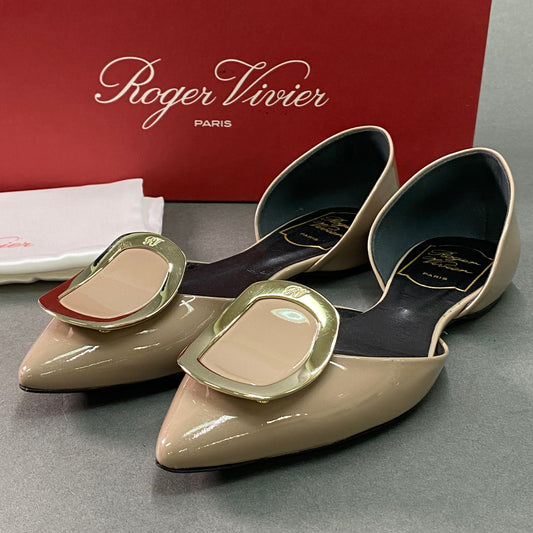 g29《極美品》 Roger Vivier ロジェヴィヴィエ Chips d’Orsay バレリーナフラットシューズ 34 1/2 ベージュ エナメル パンプス 箱有t18r