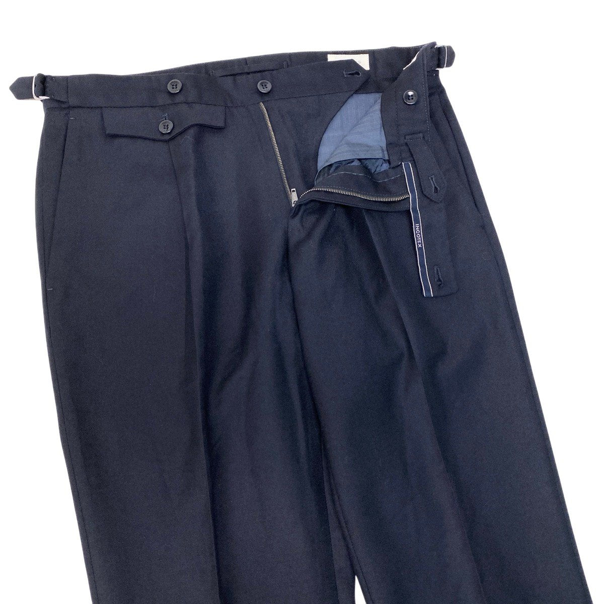 52h18 【美品】 INCOTEX インコテックス SLIM FIT PATTERN30 1タック スラックスパンツ サイドアジャスター 46 ブラック メンズ 紳士服u02t