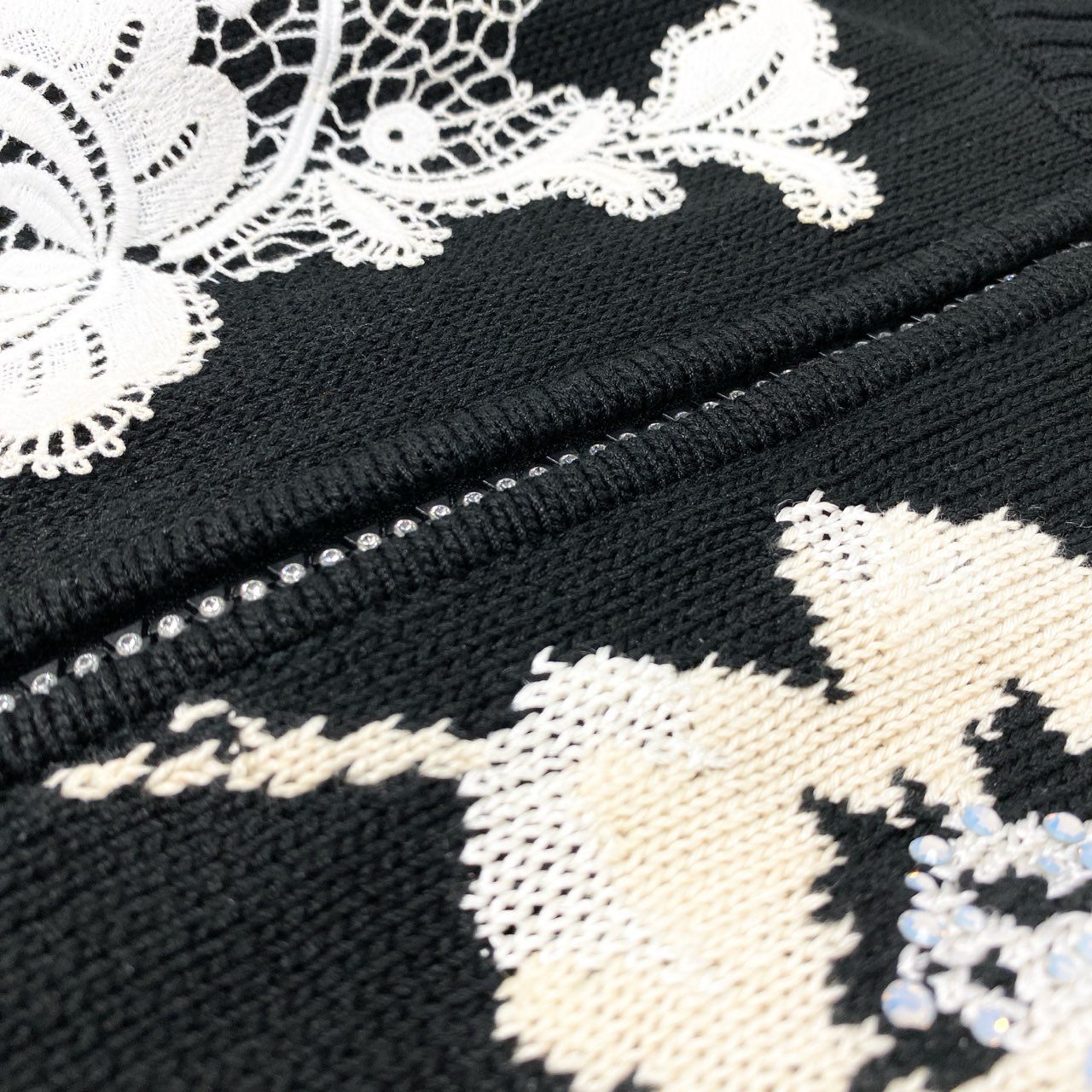 59k1 LEONARD FASHION レオナール ファッション 花柄刺繍 ラインストーン ジップアップ ニットジャケット セーター 日本製 Lサイズ ブラック コットン シルク レディースo07t