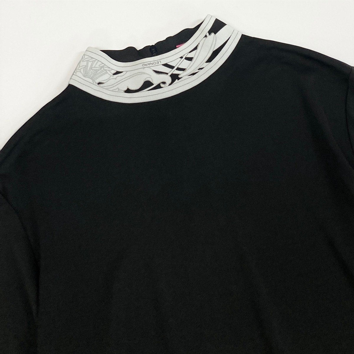 13i14 LEONARD レオナール ハイネックカットソー 長袖カットソー カンカン素材 薄手 0169559 L ブラック オフホワイト レディース 女性用u02t