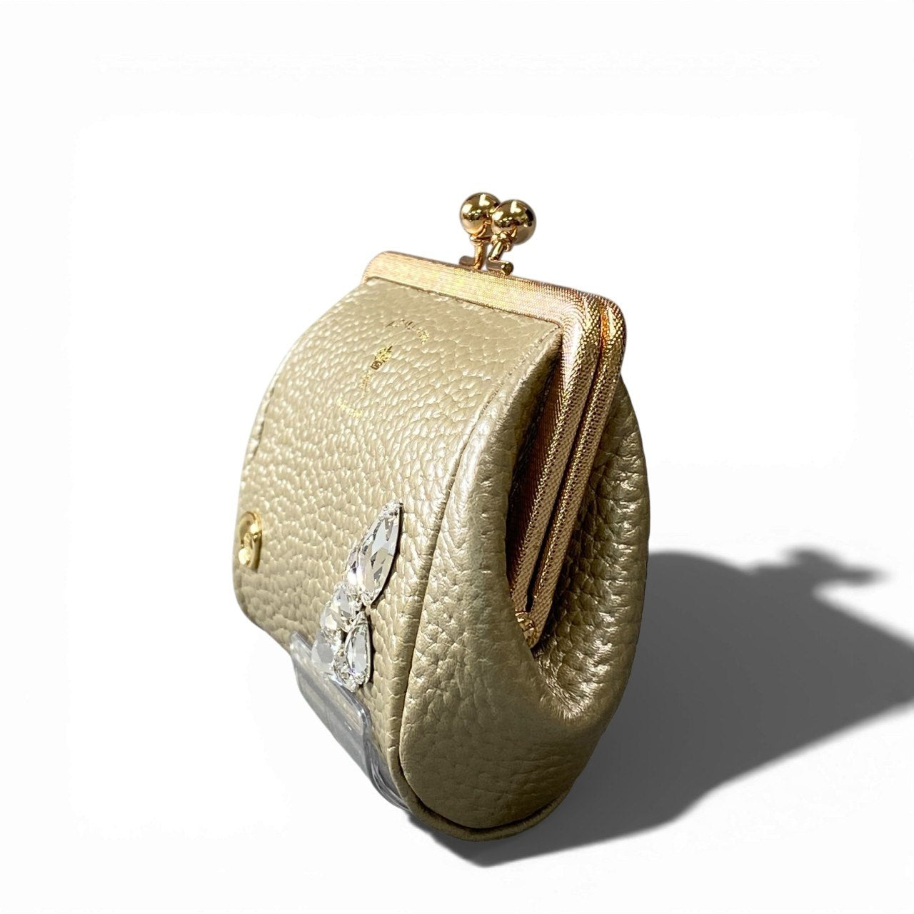 a6《未使用》 A.D.M.J エーディーエムジェイ スワロフスキー装飾 がま口 コインケース カードケース シャンパンゴールド レディース 女性用k02i