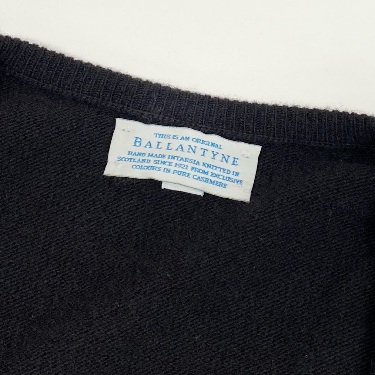 70b9 スコットランド製 BALLANTYNE バランタイン カシミヤ ニットカーディガン トップス 38 マルチカラー アーガイル柄 総カシミア レディースk02i