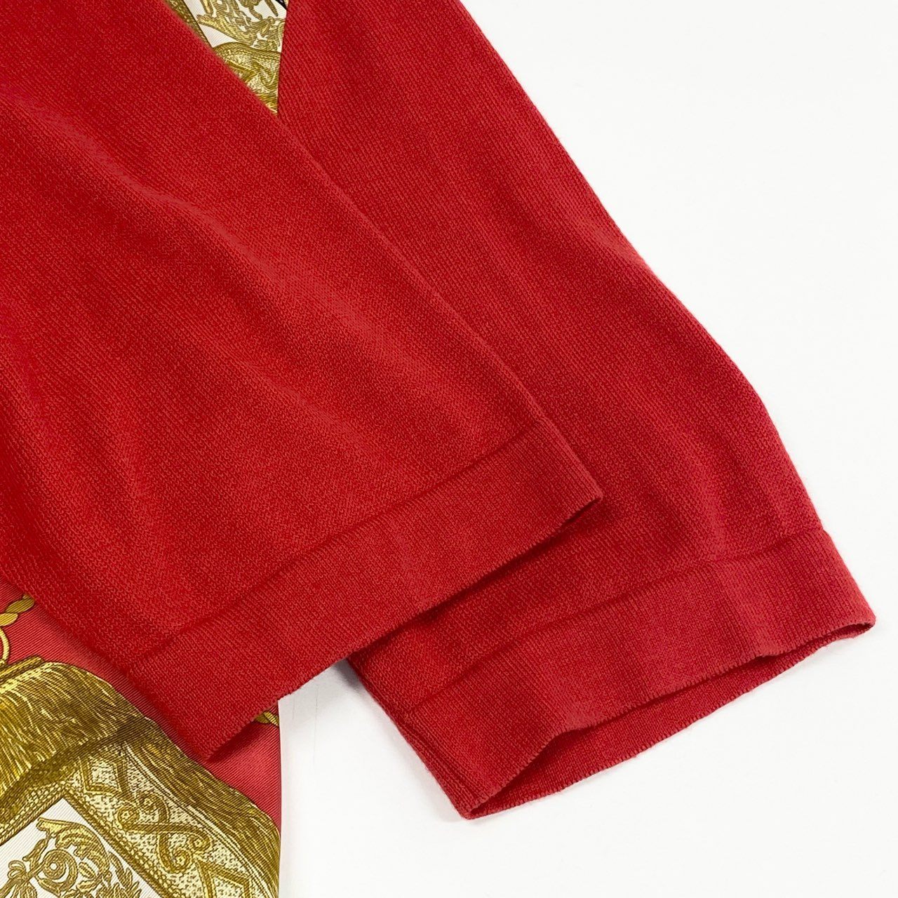 74k11【美品】HERMES エルメス 半袖シルクシャツ  スカーフ柄 ハーフボタン イタリア製 Mサイズ レッド レディースu02t