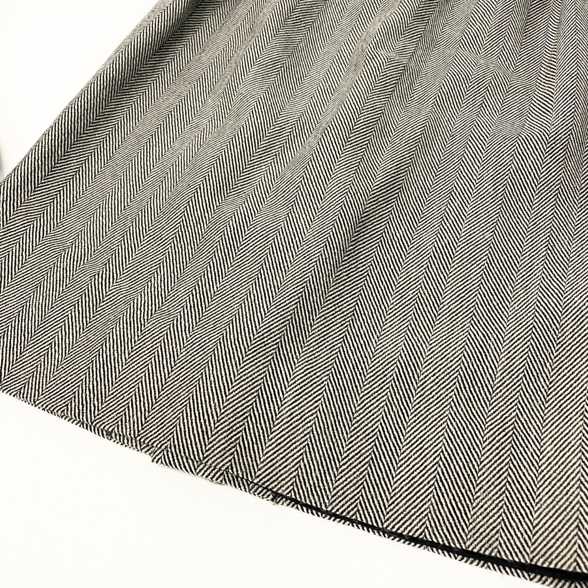 81e27  Christian Dior クリスチャンディオール セットアップ スカートスーツ ヘリンボーン柄 テーラードジャケット 膝丈スカート サイズ11 ブラック ホワイト レディース 女性服u02t