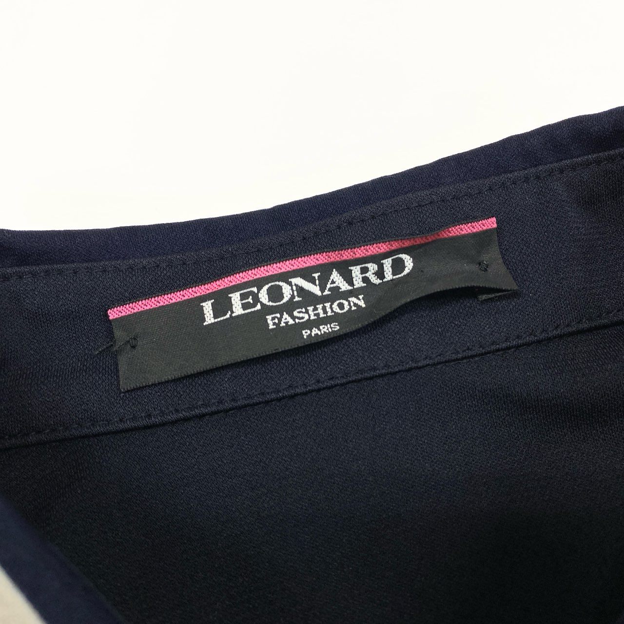 30b11 LEONARD レオナール ロングスリーブボタンダウンシャツ カンカン素材 美しいプリント 0179558 Lサイズ ネイビー レディース 女性用u02t