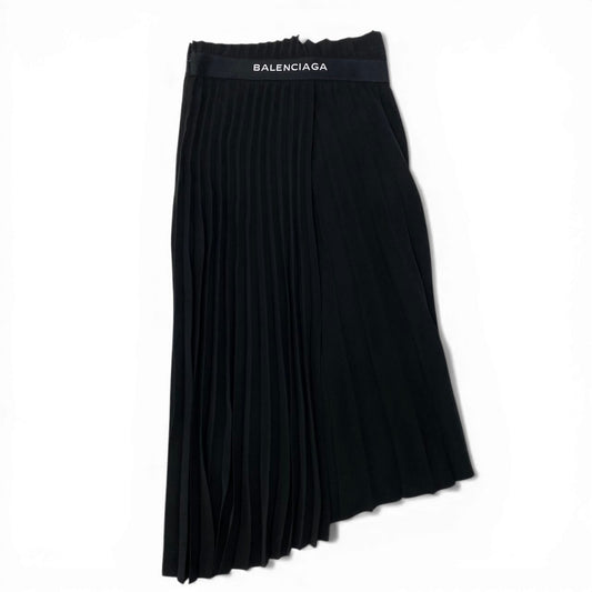Ic30 BALENCIAGA バレンシアガ プリーツスカート ラップスカート風  アシンメトリーデザイン ウエストロゴ レディース 女性服 サイズ34 ブラック ポリエステル100％u02t