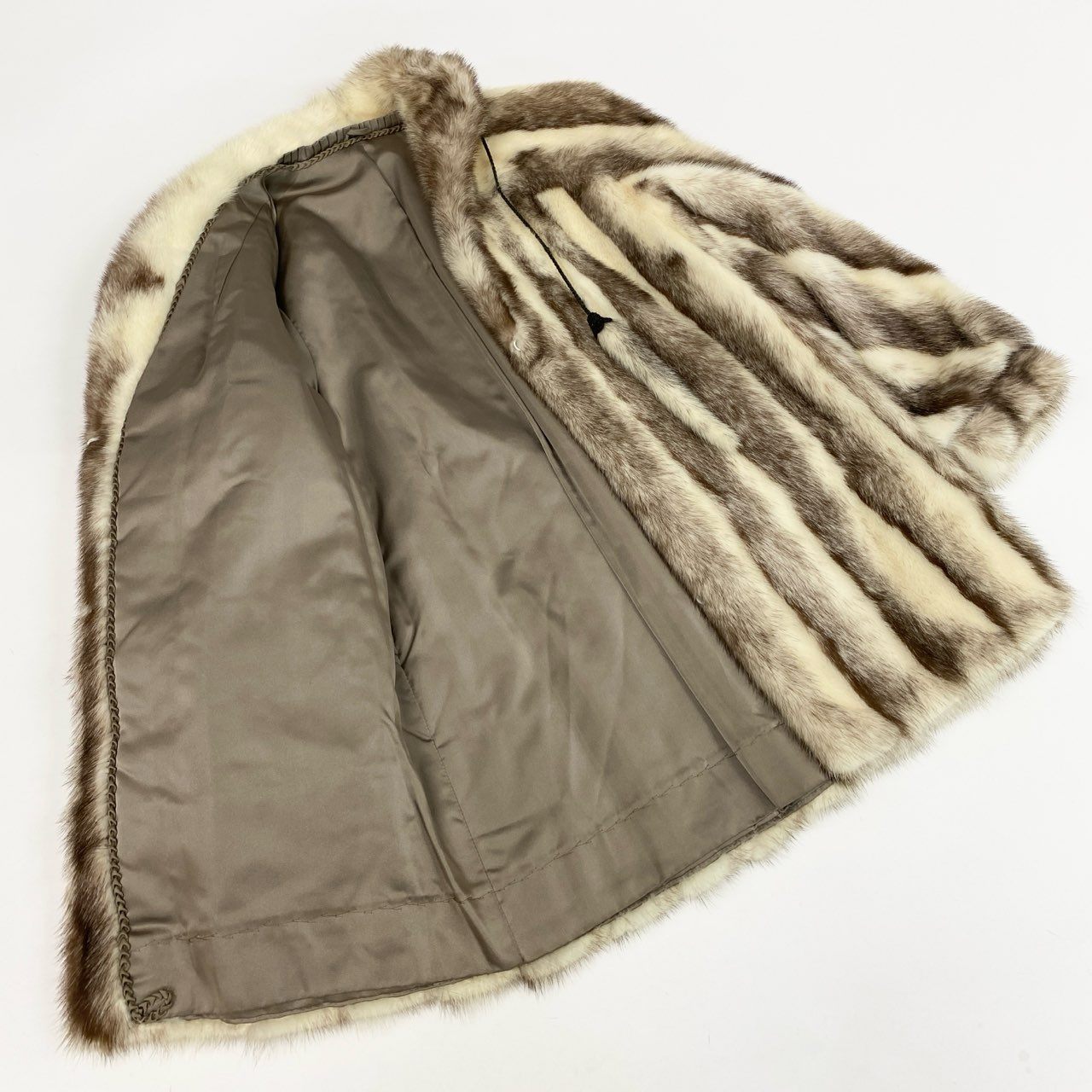 54L4 クロスミンク 飾り付き コート サイズ9号 ホワイト ブラウン 本毛皮 MINK FUR リアルファー ポケット有t18r