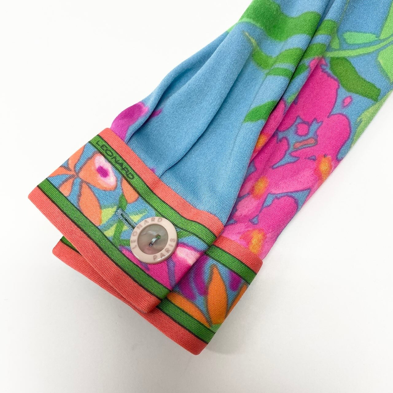 4c29 LEONARD レオナール ロングスリーブワンピース シルクワンピース 美しい花柄プリント 42サイズ マルチカラー シルク100％ レディース 女性用u02t