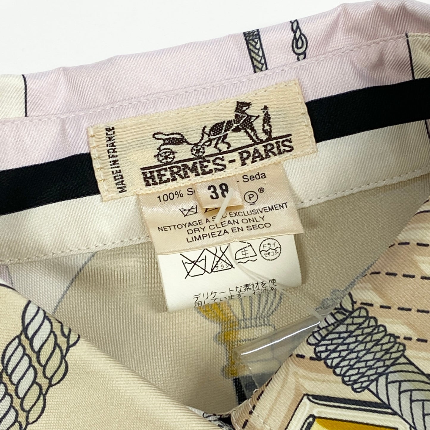 30k6【美品】HERMES エルメス 長袖シルクシャツ スカーフ柄 トップス フランス製 38サイズ マルチカラー レディースu02t