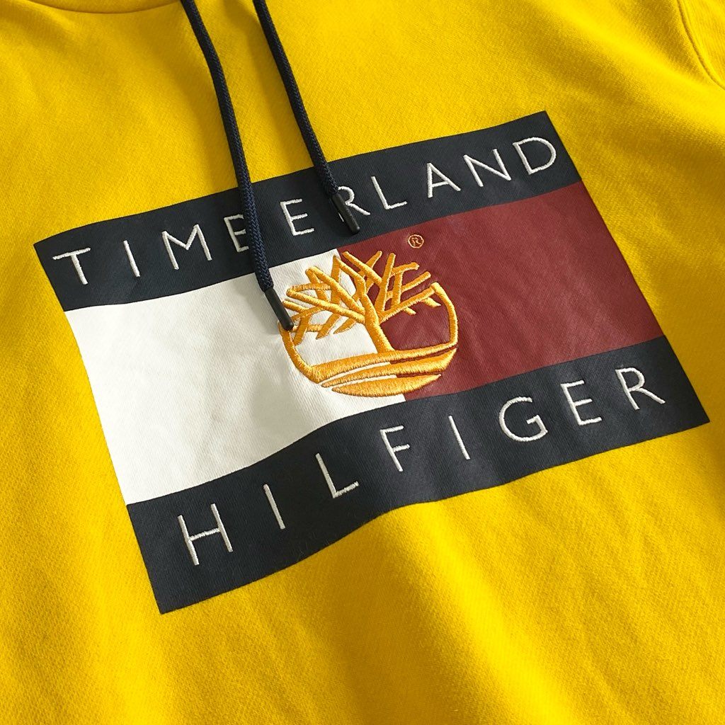 68g9 TINBERLAND HILFIGER ティンバーランド × トミーヒルフィガー コラボ フロントロゴパーカー スウェットパーカー 裏起毛 サイズL イエロー メンズ