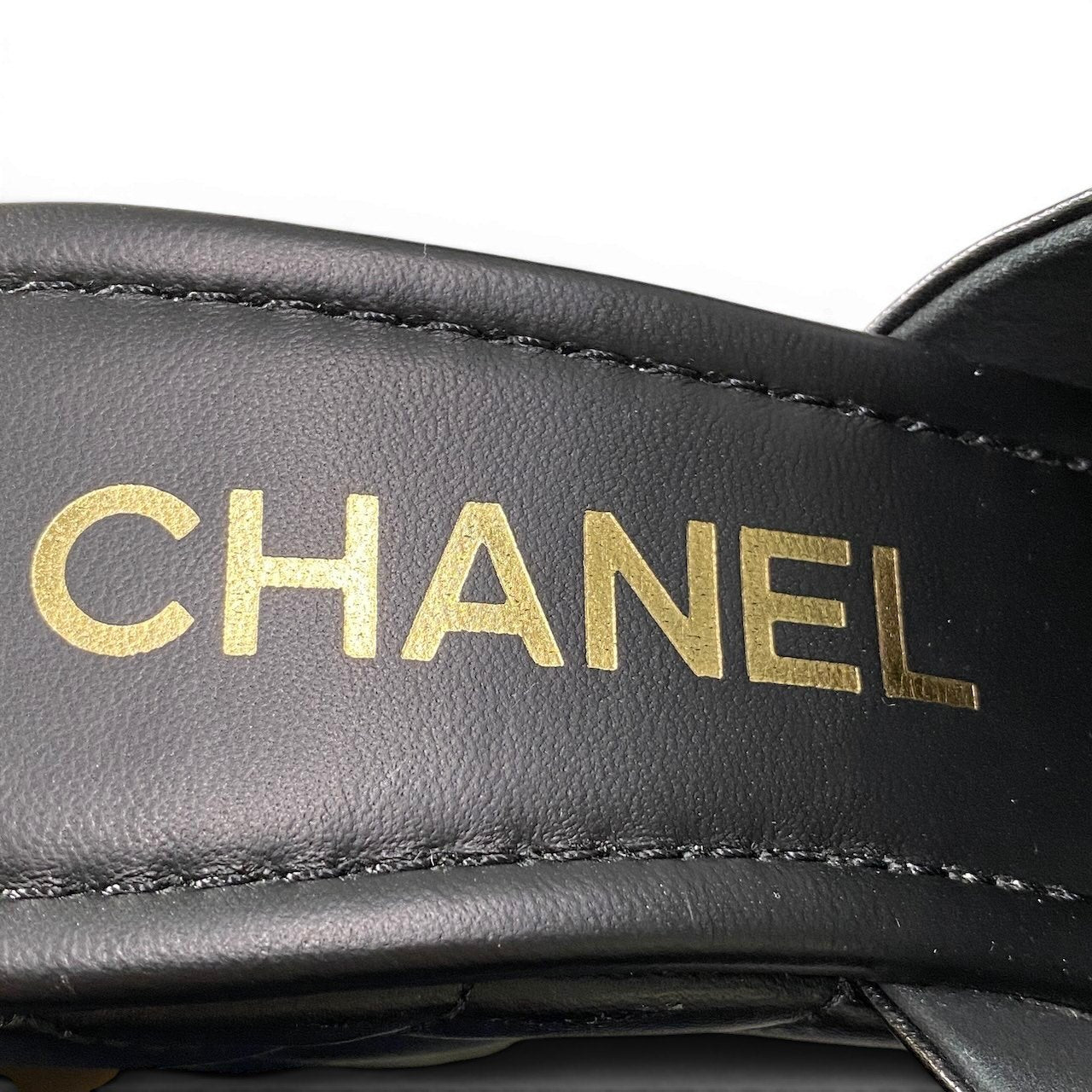Ce4 CHANEL シャネル 2025年 メティエダール マトラッセ ココマーク プラットフォームサンダル G46513 サイズ36 ブラック レディース 女性靴k02i