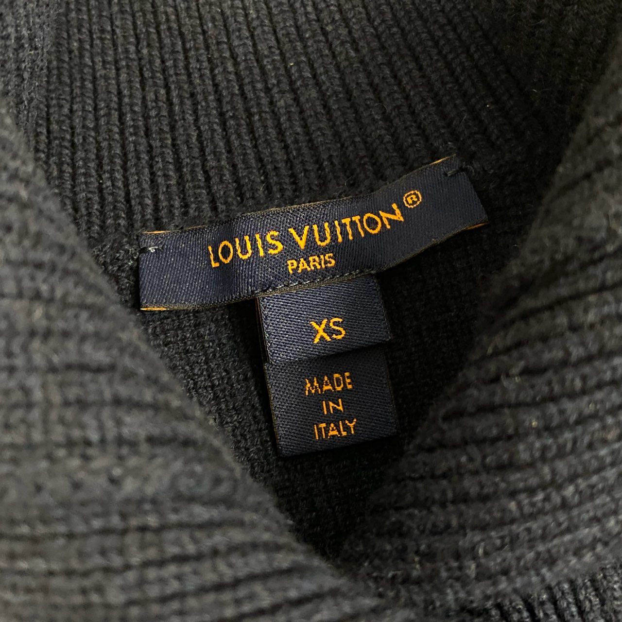 Eb19 【美品】 LOUIS VUITTON ルイヴィトン 25SS ジュエルボタン スリーブレス カーディガン ウールカシミヤ混紡 レディース Jewel Button Sleeveless Cardigan XS ナイトブルーt18r