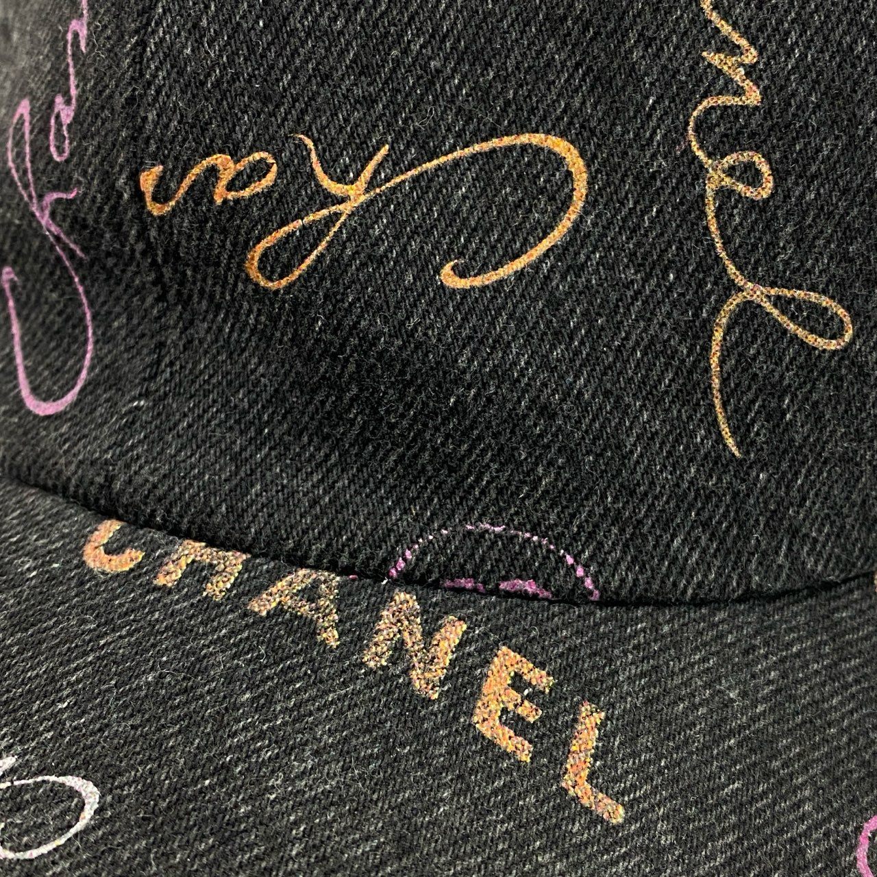 a15 CHANEL シャネル 2022年 ブラックデニム キャップ 帽子 ブラック レディース 女性用 帽子