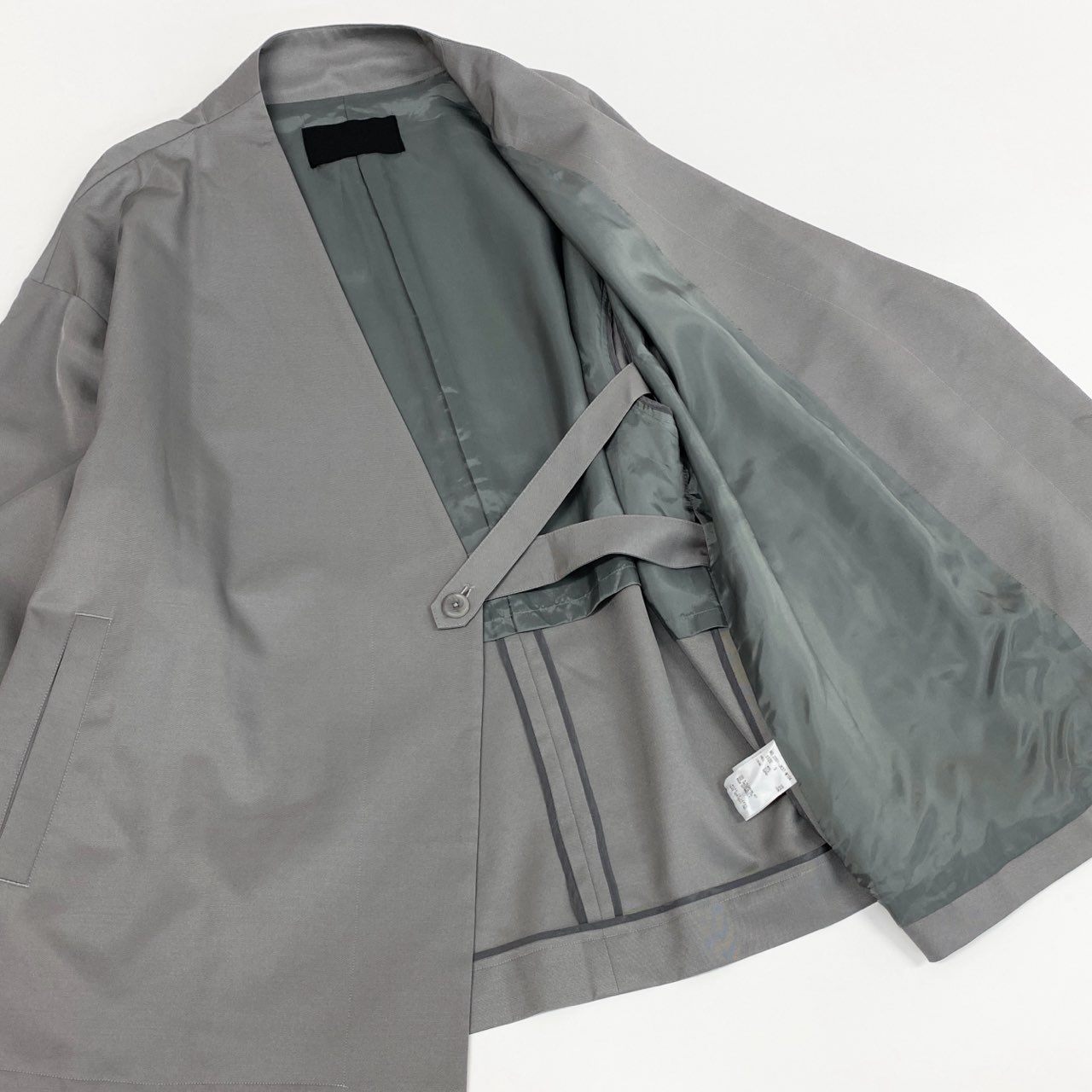 32j3 th ティーエイチ Collar Less Gown カラーレスガウン ジャケット ノーカラー 日本製 2201-JK37-M104 2 グレー ユニセックスo07t