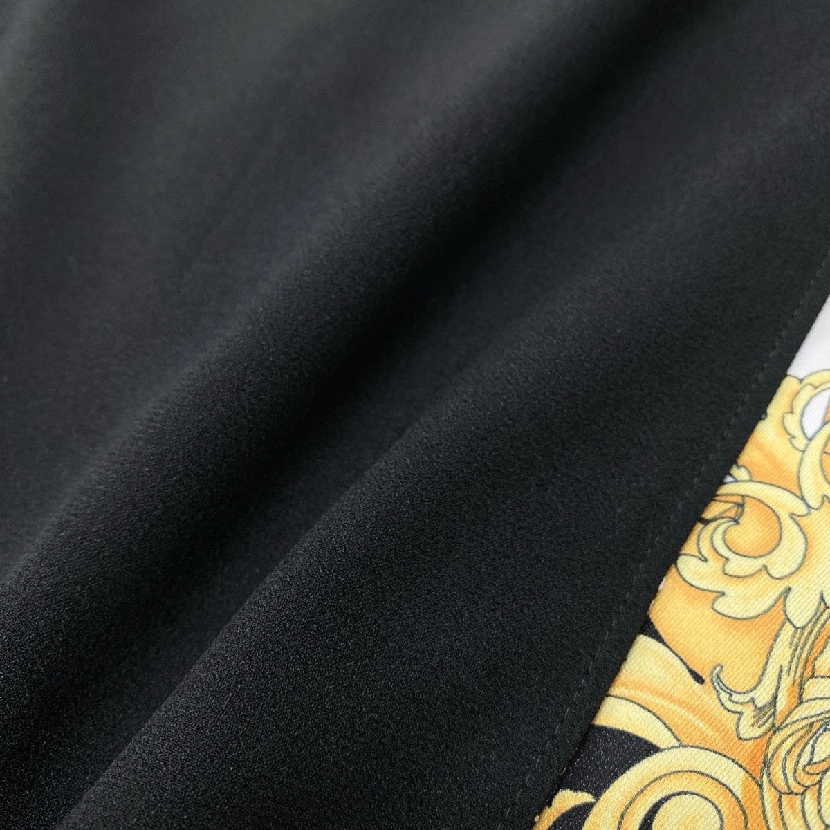 If25 VERSACE ヴェルサーチ ノースリーブワンピース ドレス バロック調 ミディ丈 レーヨン アセテート レディース 女性用 1006325 38 ブラックu02t