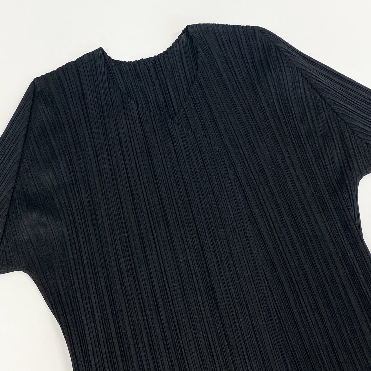 Ac16【美品】PLEATS PLEASE プリーツプリーズ カーディガン トップス サイズ4 ブラック レディースta1