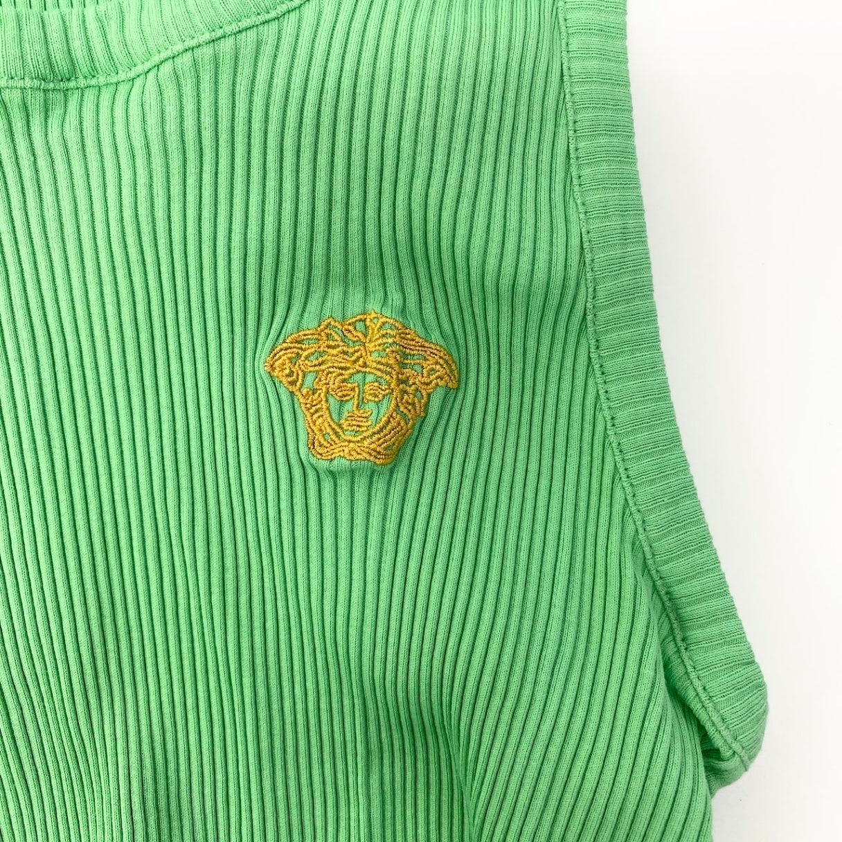 59c19 VERSACE ヴェルサーチ SCOTT FIT ノースリーブ カットソー リブタンクトップ ワンポイント刺繡 裾リボン レディース M グリーン コットン100％u02t