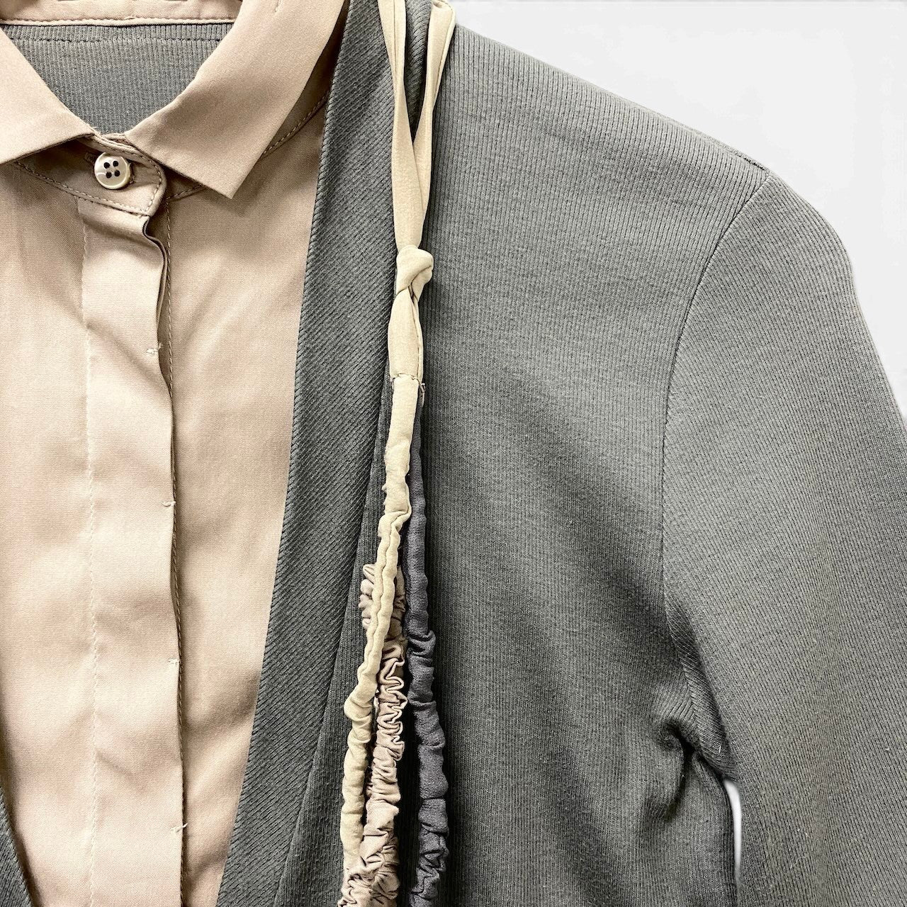59f17 BRUNELLO CUCINELLI ブルネロクチネリ レイヤード風 ニットセーター 5分袖 サイズM グレー ベージュ レディース 女性服o07t
