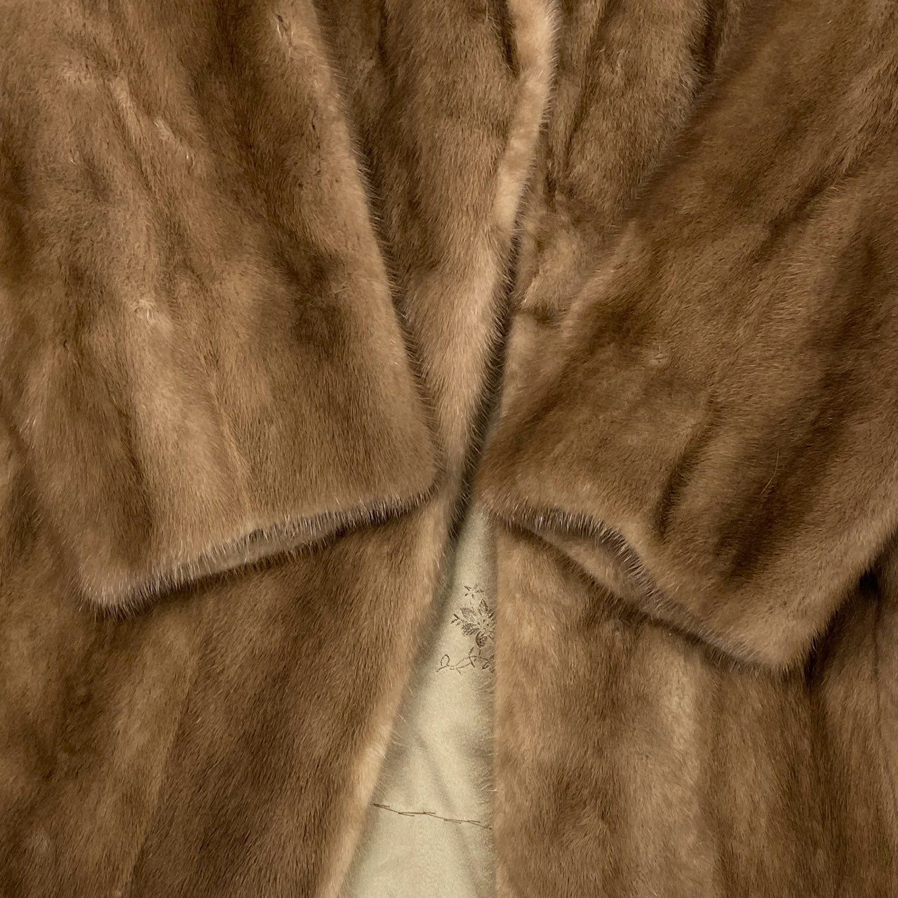 26L1 パステルミンク コート サイズ15号 茶系 本毛皮 ポケット有 MINK FUR COAT リアルファー 裏地刺繍t18r