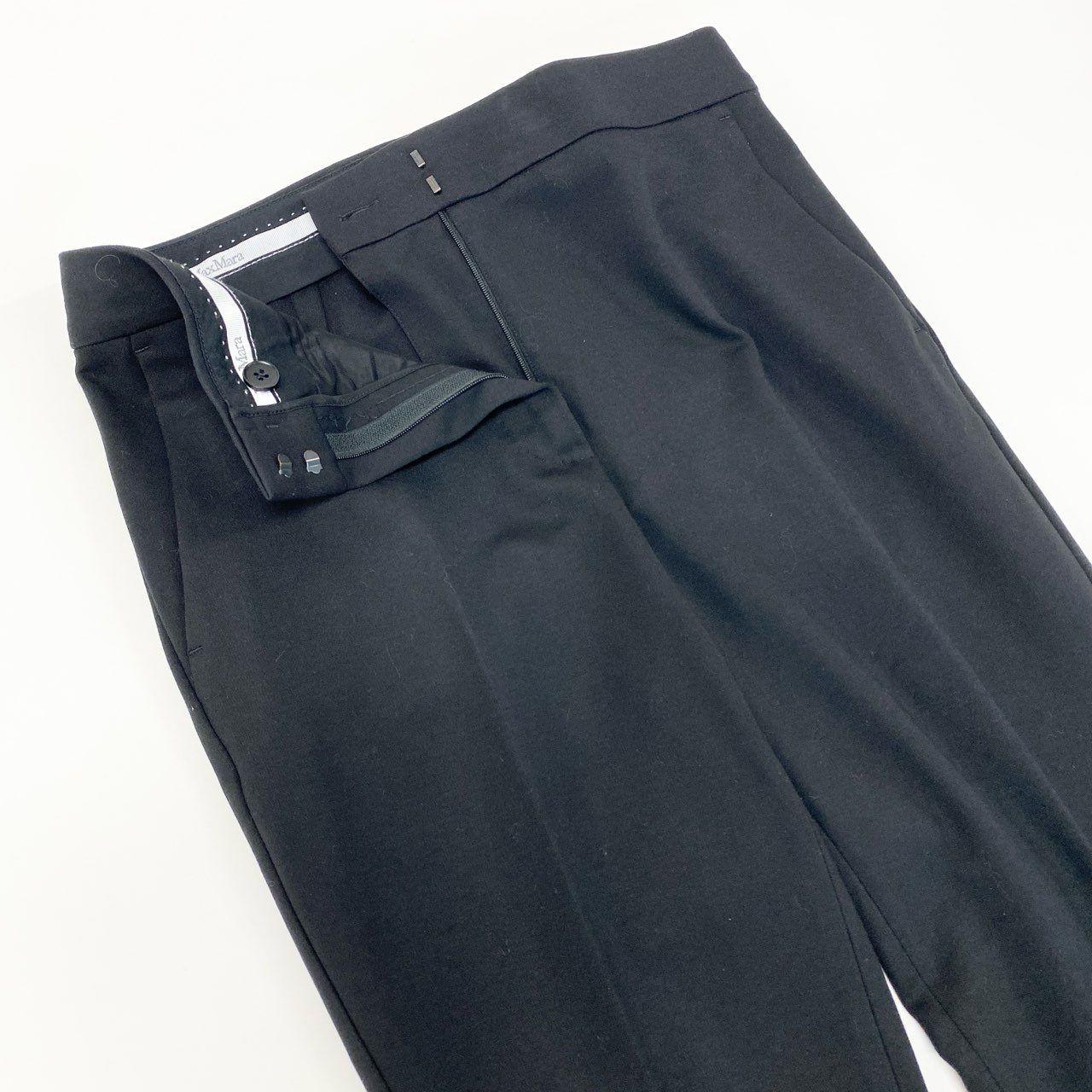 23i17 Max Mara マックスマーラ スラックスパンツ テーパードパンツ ボトムス ハイストレッチ 38 ブラック レディースu02t