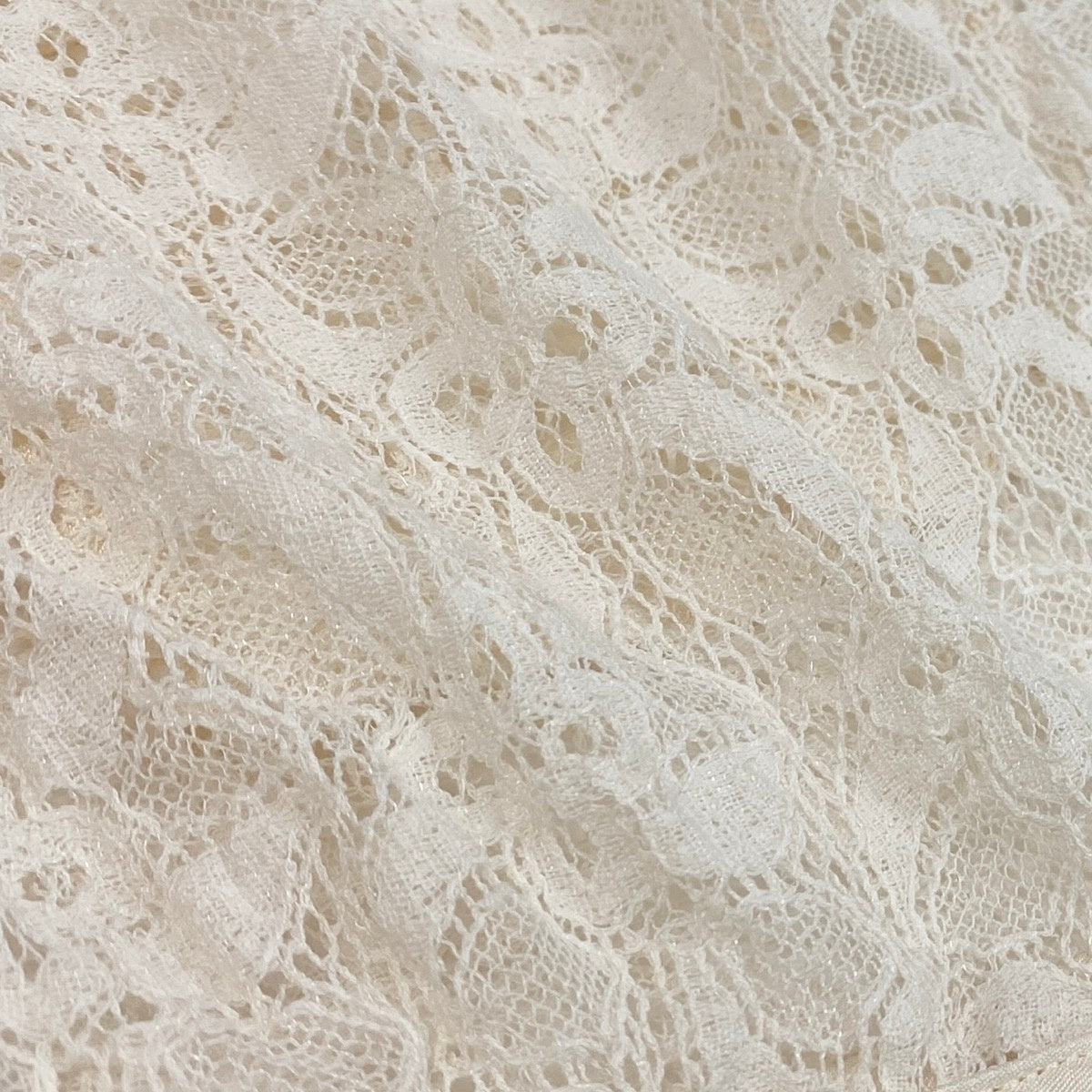 Ce19  CHANEL シャネル 2007年 クルーズライン レースブラウス 長袖シャツ ココマークボタン P29989 サイズ36 オフホワイト レディース 女性服ta1