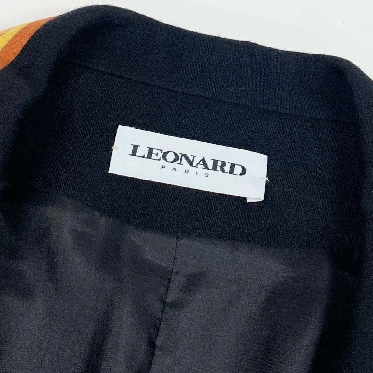 20a26【美品】LEONARD レオナール テーラードジャケット ブレザー レオパード 総柄 46サイズ ブラック ブラウン系 ウール100％ レディース 女性用o07t