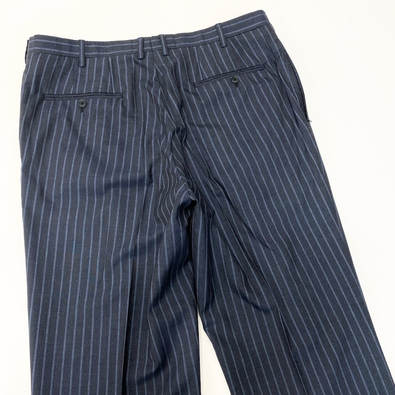 49d5 【イタリア製】Kiton キートン キトン サイズ54  カシミヤ100％ 3ボタン シングルスーツ セットアップ 背抜き 4シーズン向け ストライプ メンズ フォーマルk02i