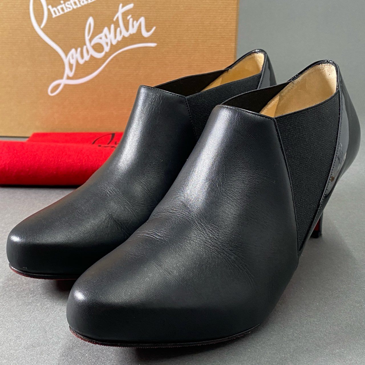 1f26 Christian Louboutin クリスチャンルブタン LA CICOGNA 70 サイドゴア ブーティ パンプス サイズ37 1/2 ブラック レザー/パテントレザー レディース 女性用 靴