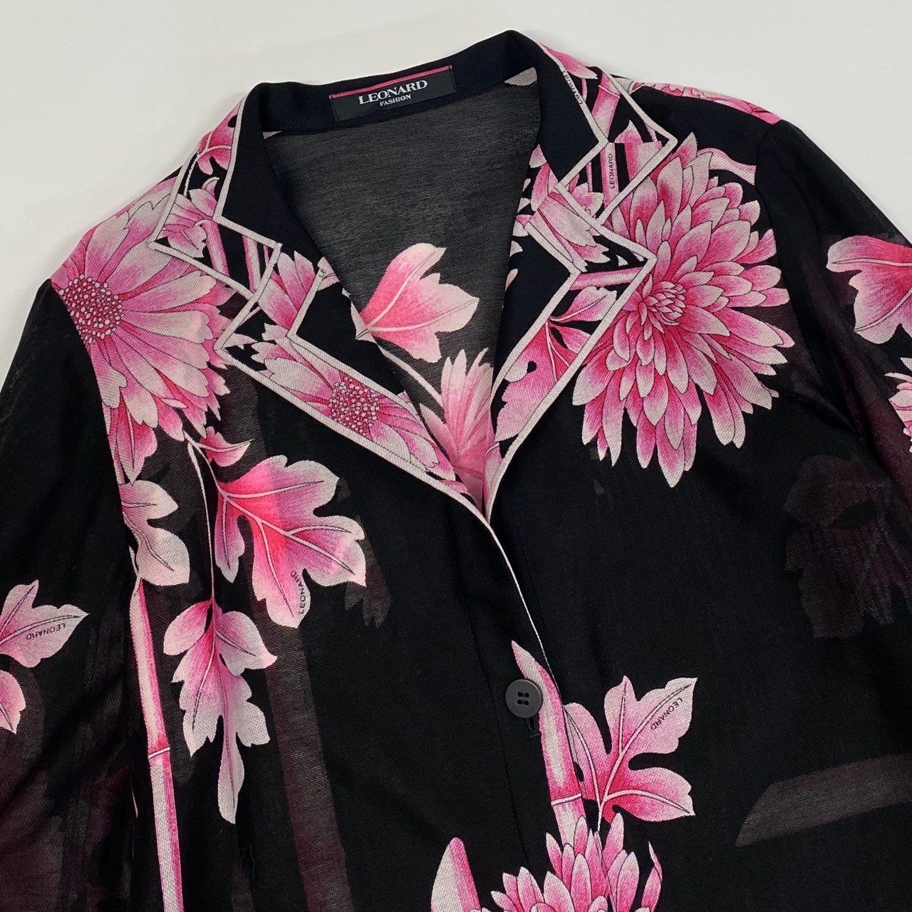 59b22 【美品】 LEONARD FASHION レオナール シアージャケット シャツジャケット 美しい花柄プリント レディース 女性服 11R ブラック ピンク コットン100％u02t