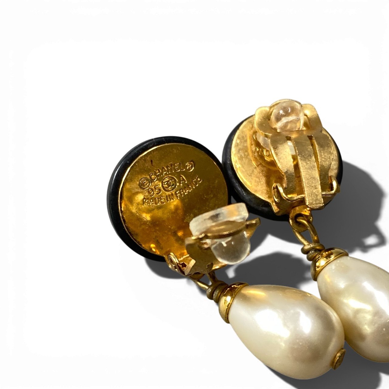 b5〇 Vintage Chanel 1995 Swing Pearl Design Coco Mark Earring ta1